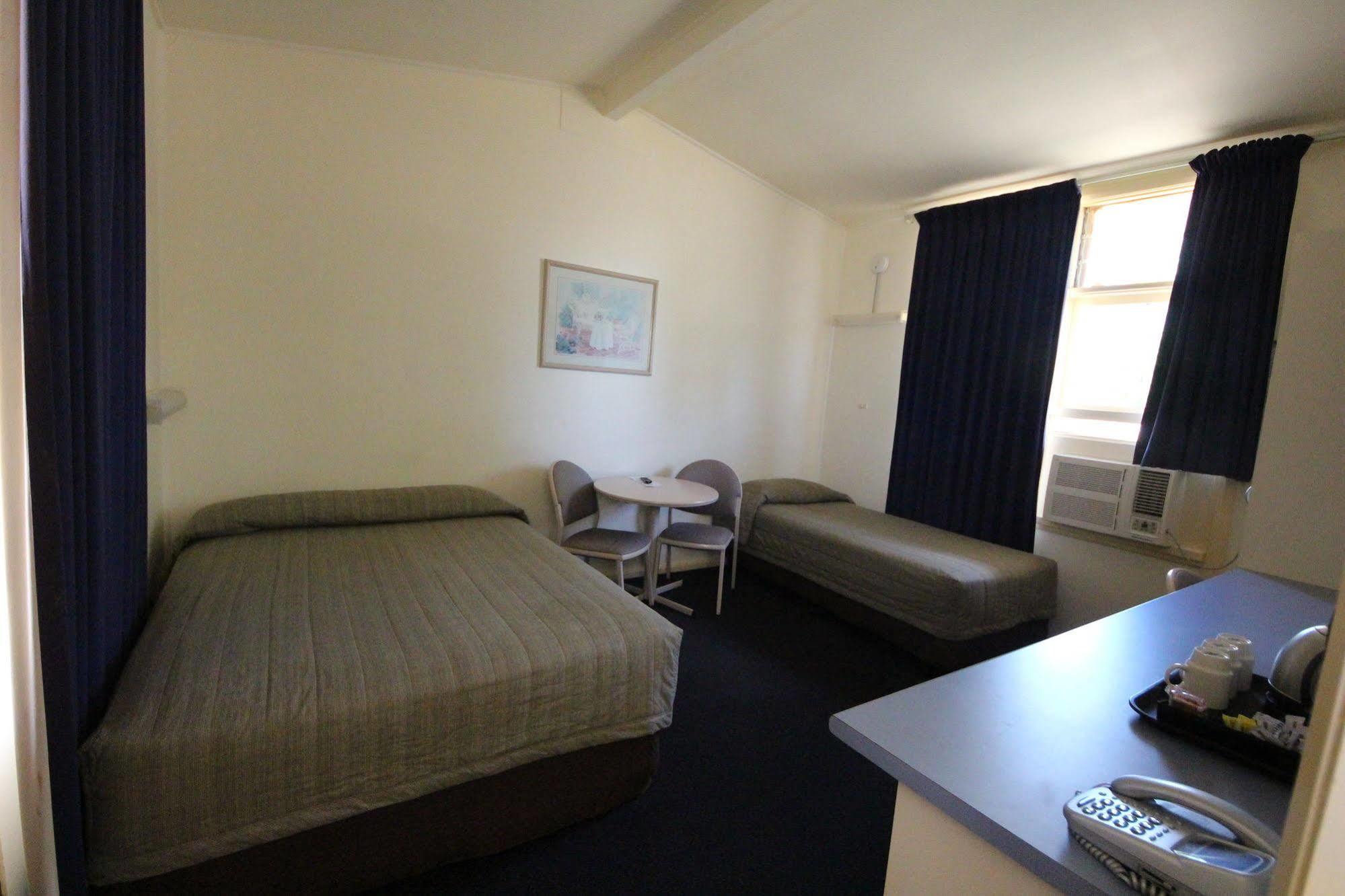 Coolabah Motel Walgett Exterior foto